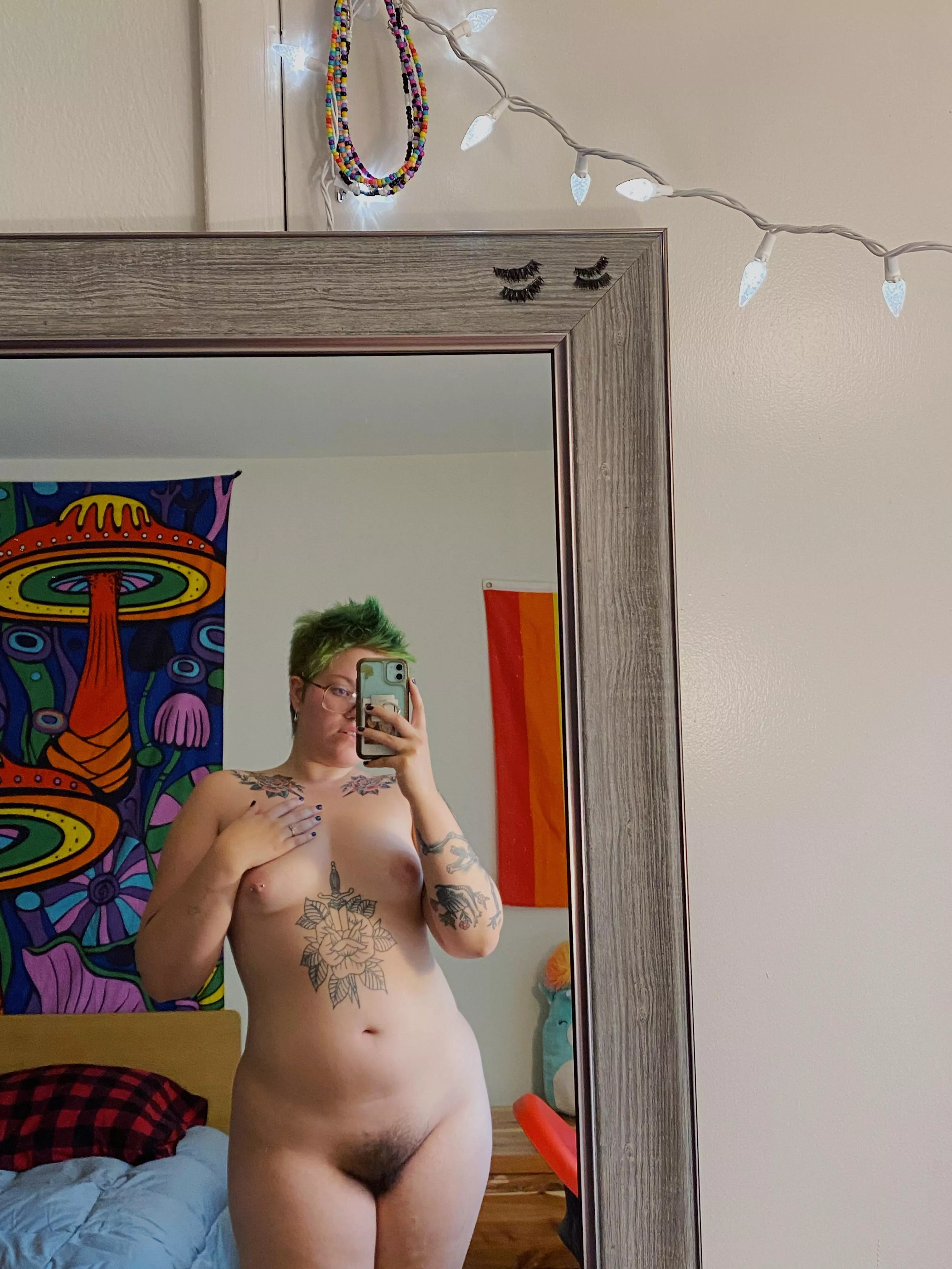 i heard itβs thicc thursday :) i heard itβs thicc thursday :)