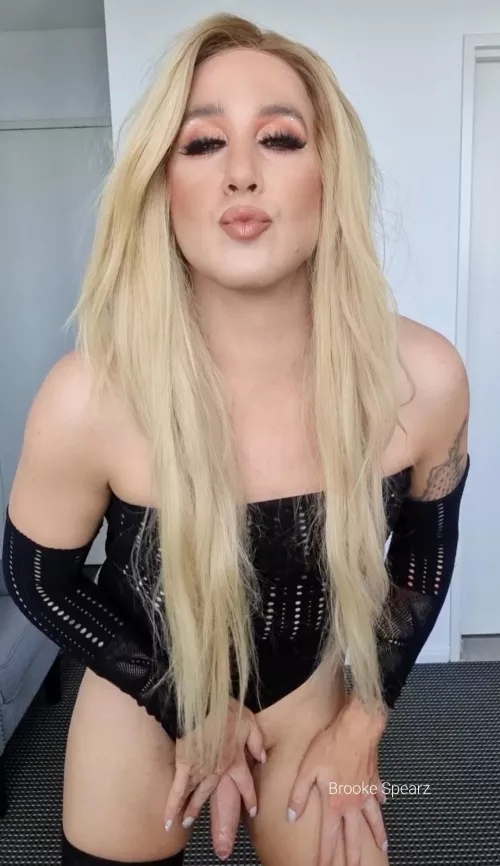 I heard you like girls with a suprise š