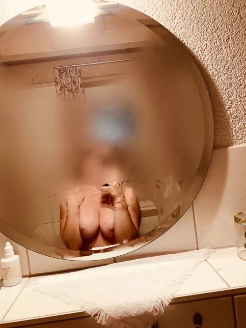 I hope my teen body can give at least 2 guys a boner 😛