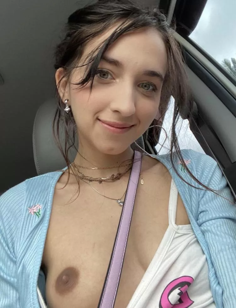 I hope ur a fan of barely legal latinas 🙊 I hope ur a fan of barely legal latinas 🙊