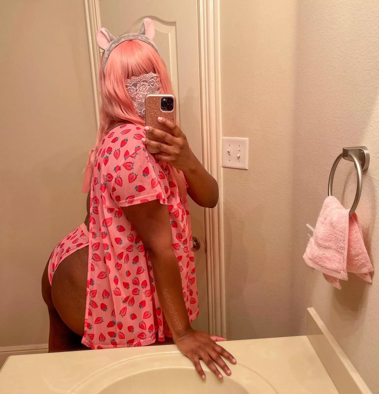 I hope ya like strawberries! :D 🍓