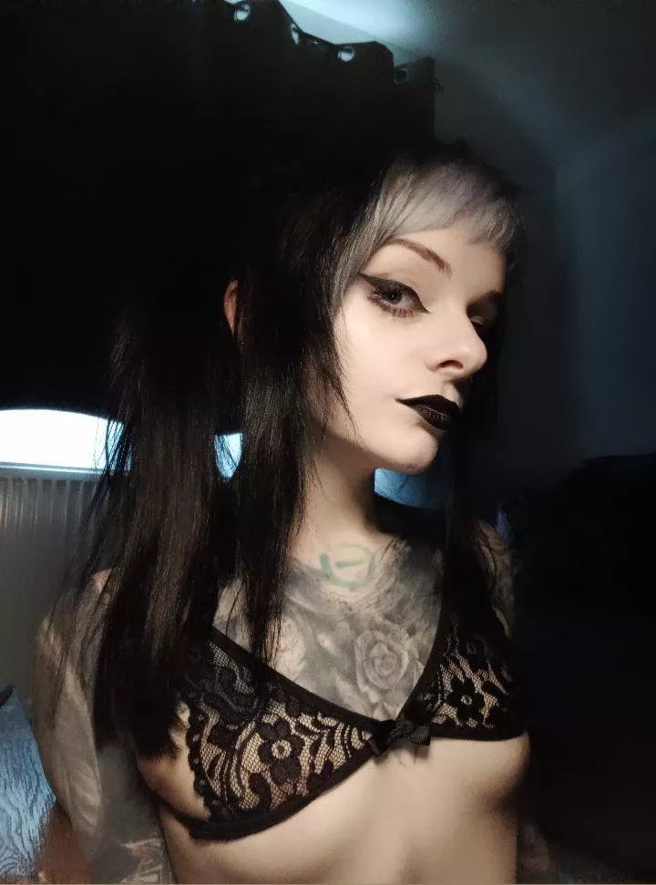 I hope you don't mind black lipstick on your cock I hope you don't mind black lipstick on your cock