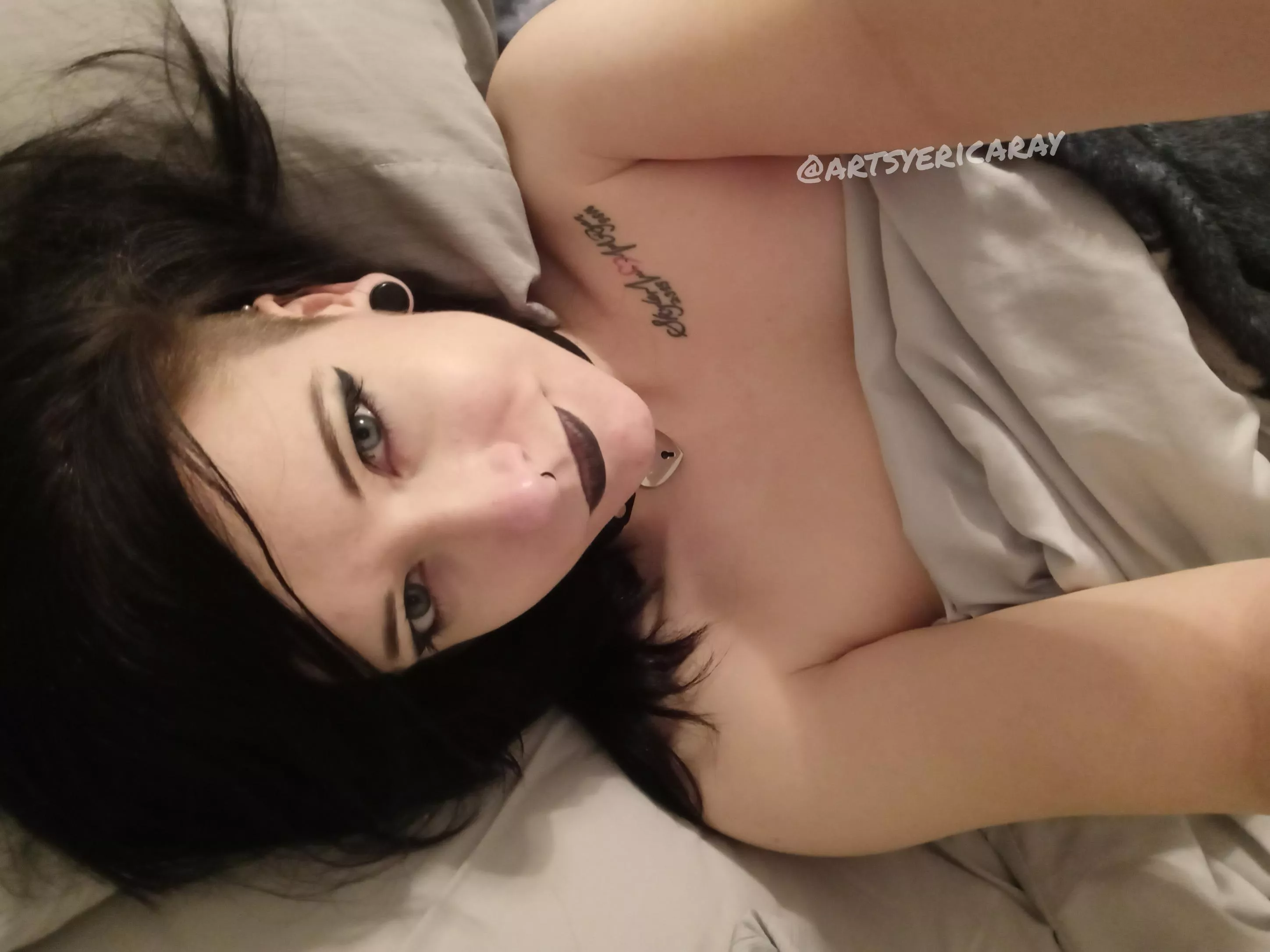 I hope you have sweet dreams ✨🖤 I hope you have sweet dreams ✨🖤