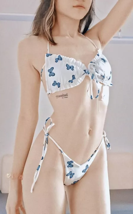 I hope you like my bikini