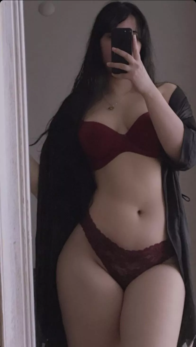 i hope you like my curves 👉🏻👈🏻