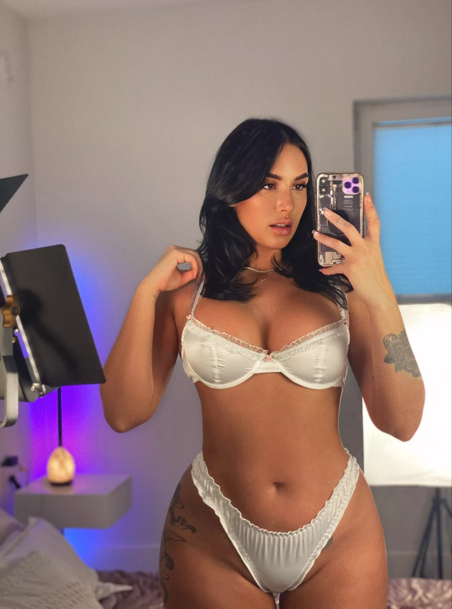 I hope your day is wonderful as my body 🥵️