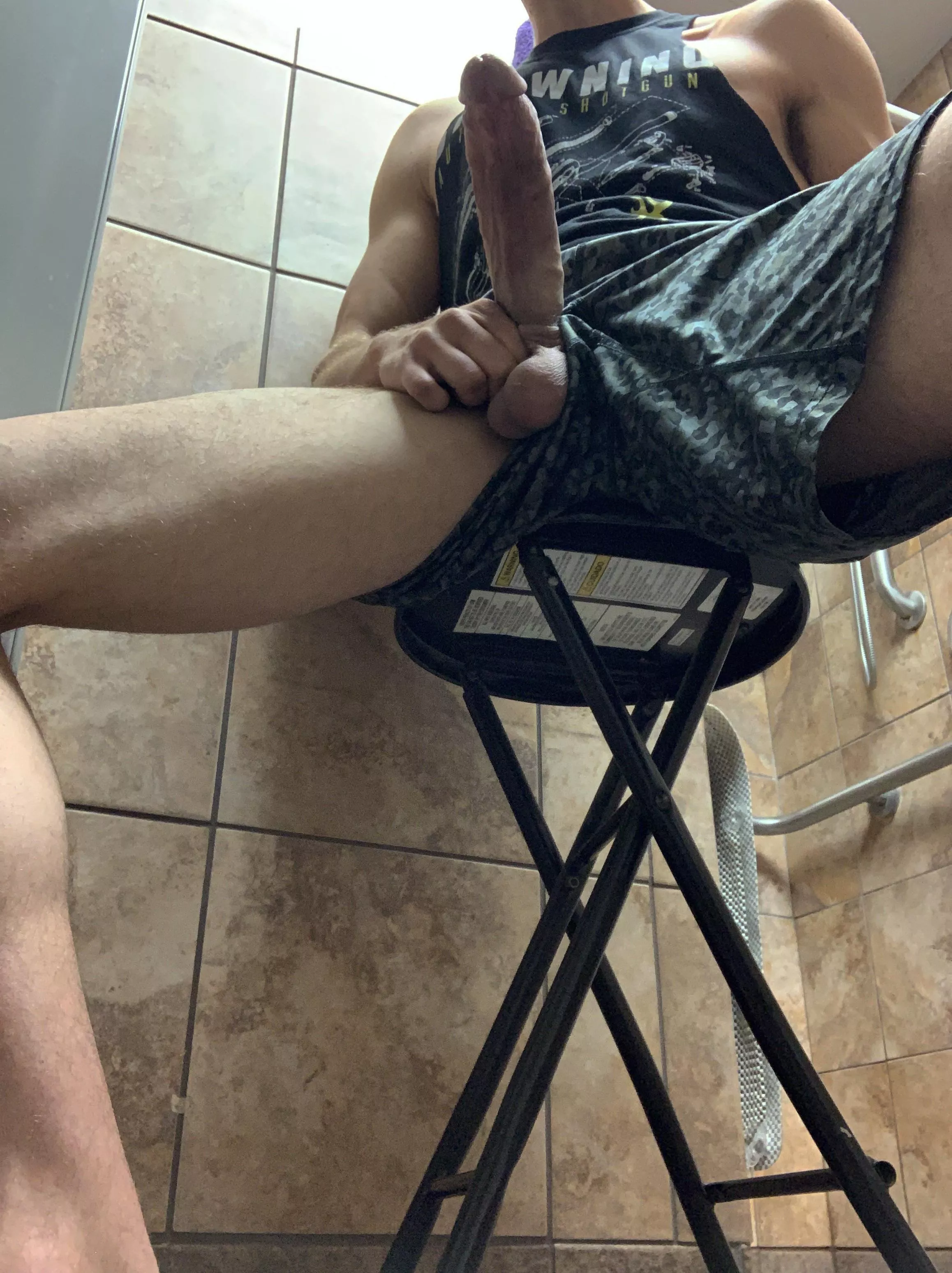 I just cannot go to the gym this horny I just cannot go to the gym this horny