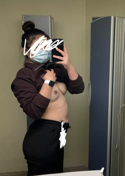 I just got so horny on my night shift