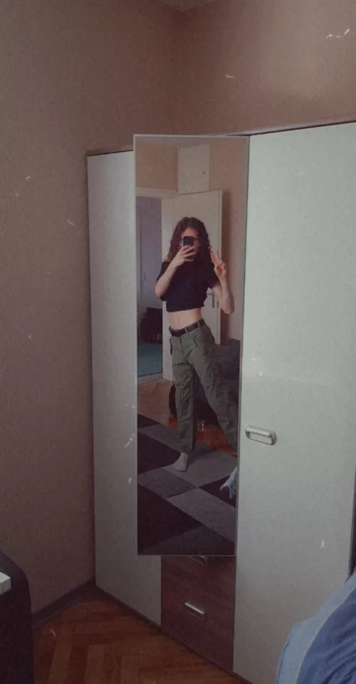 I just now noticed this outfit reminds me of Kim Possible lol I just now noticed this outfit reminds me of Kim Possible lol