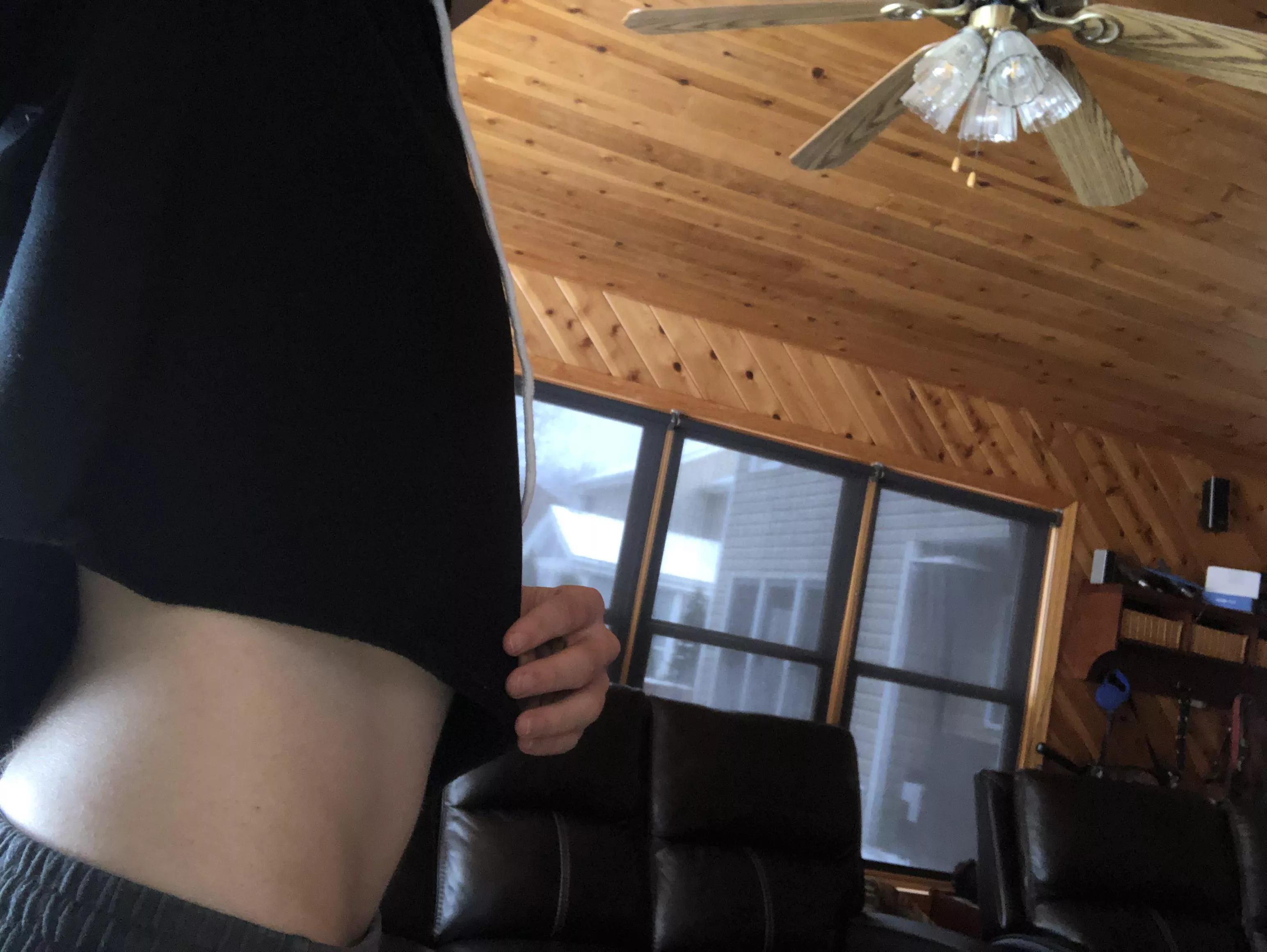 I JUST REALLY LIKE MY STOMACH RN EEEEEEEE