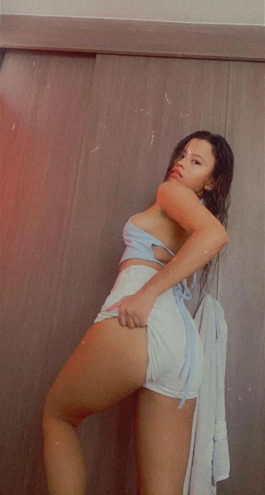 I just took a shower who wanna taste me? I just took a shower who wanna taste me?