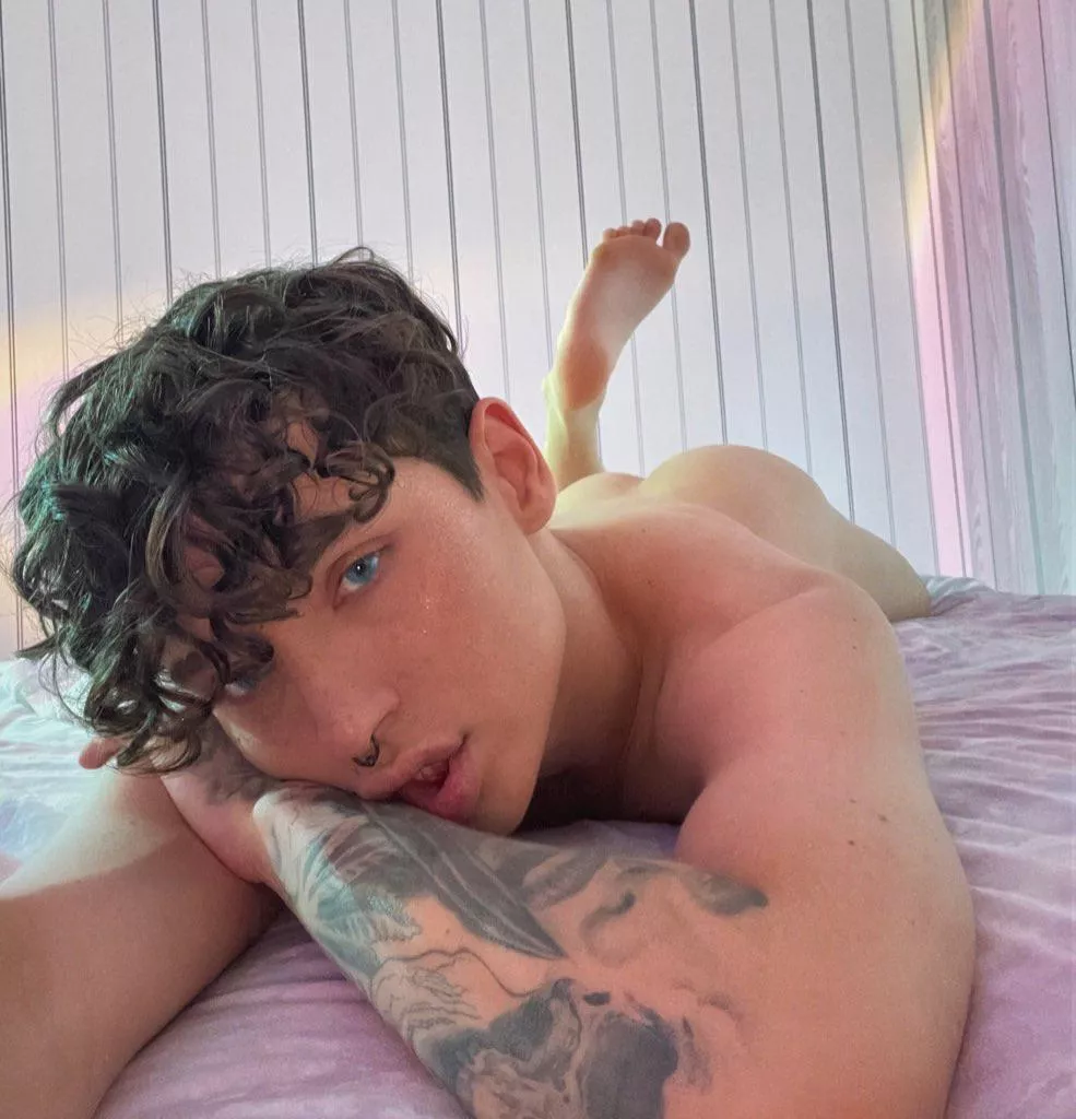 “I just wanna {fuckkk} with somebody”🥵 Ahahaha “I just wanna {fuckkk} with somebody”🥵 Ahahaha