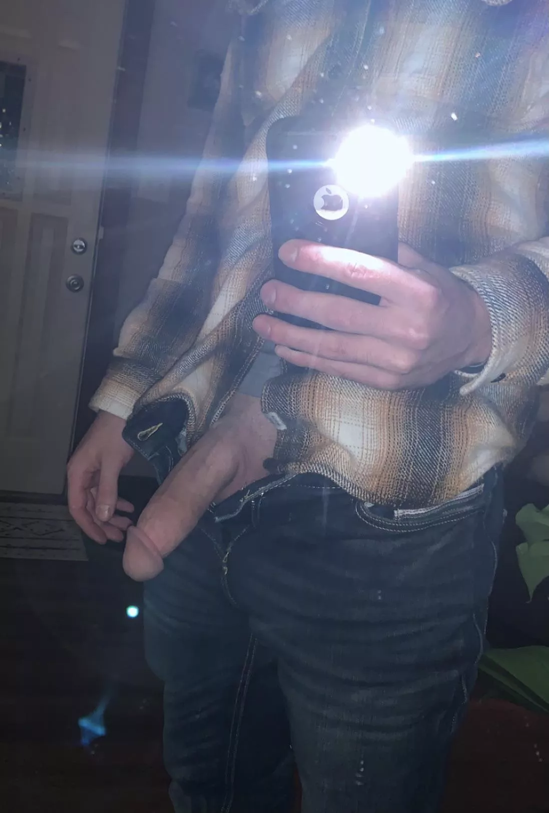 I just wanna rock out with my cock out 🥳 I just wanna rock out with my cock out 🥳