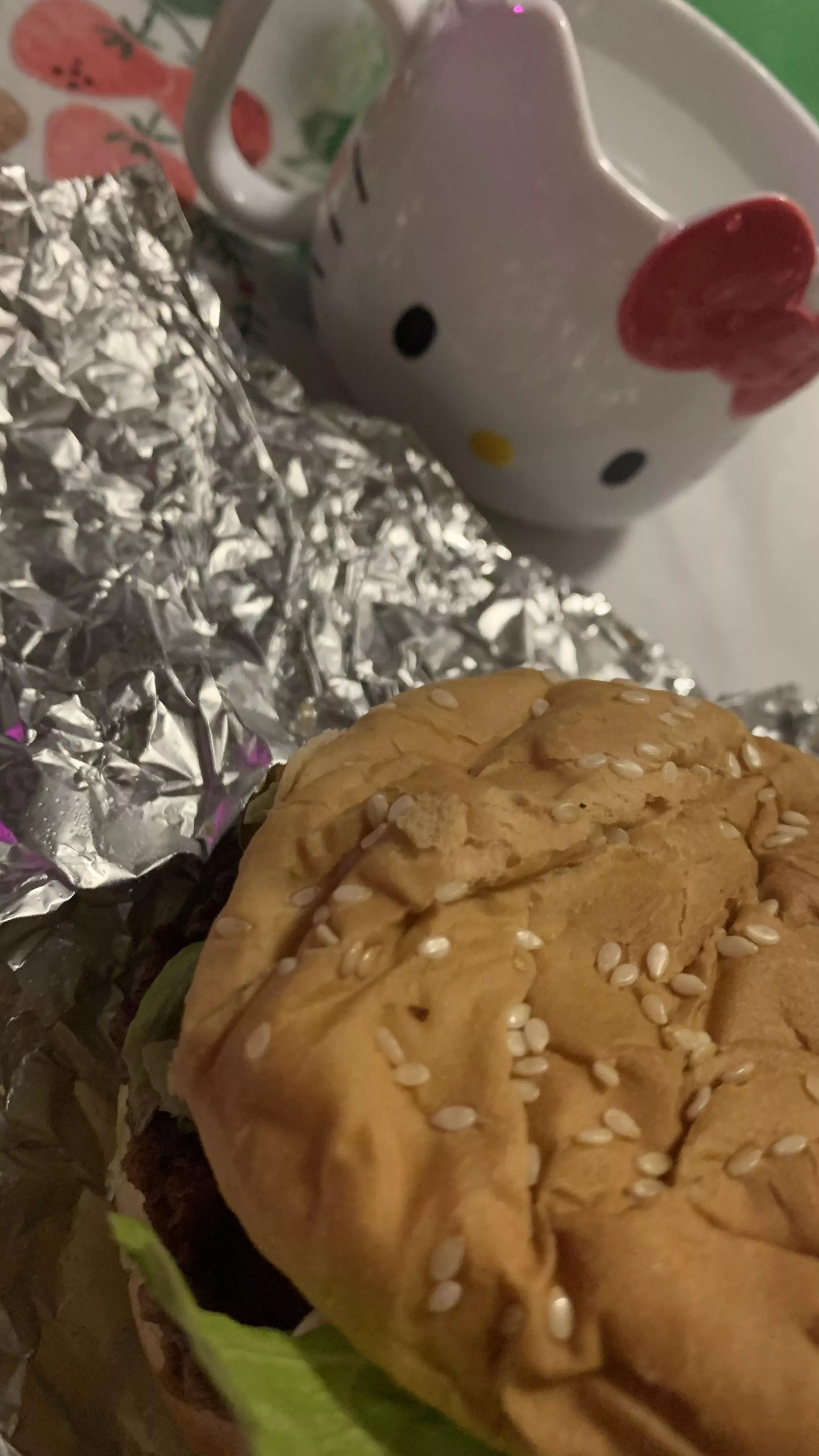 I just wanna show my cute dinner 🥰 I luv my hello kitty cupi