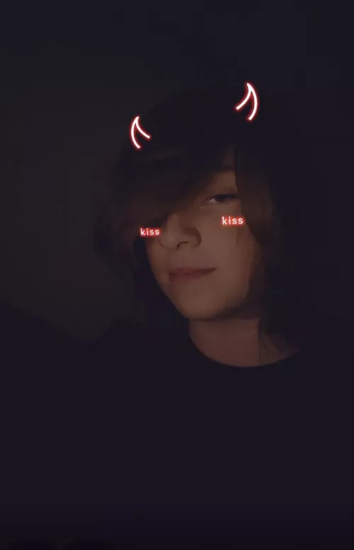 I just want a tender kiss๐ฅฐ I just want a tender kiss๐ฅฐ