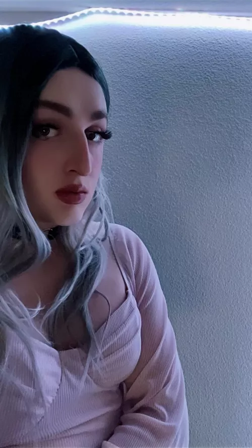 I just want hugs 🥺 I just want hugs 🥺