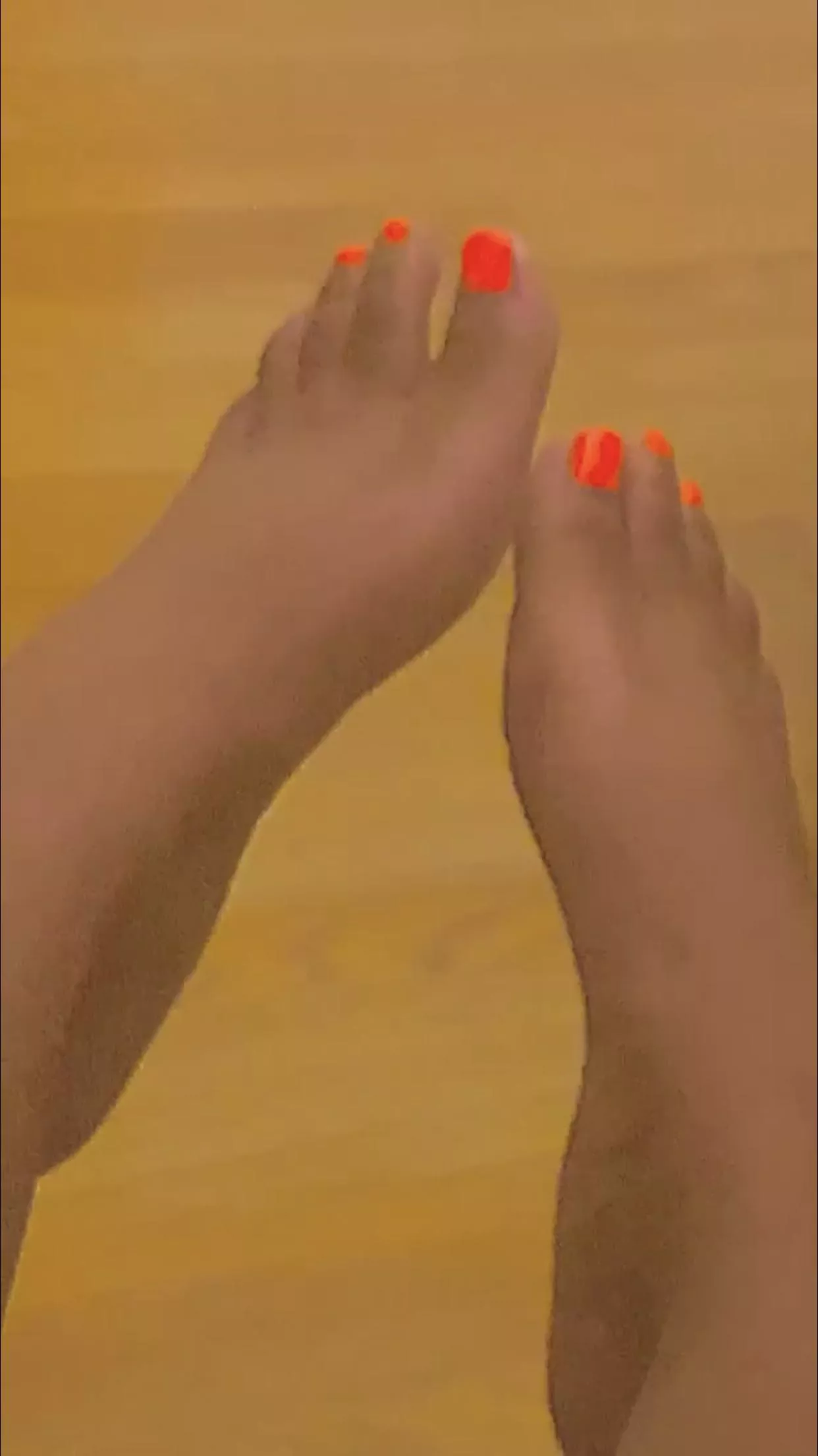 I just want someone to tell me how adorable my feet are 🥰