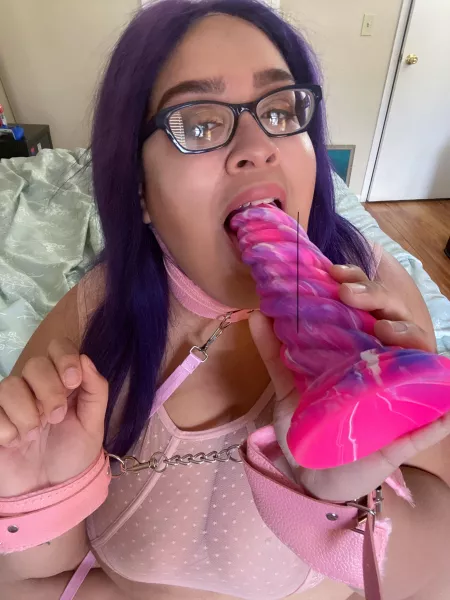 I just want to feel you, and you to feel me π₯΅