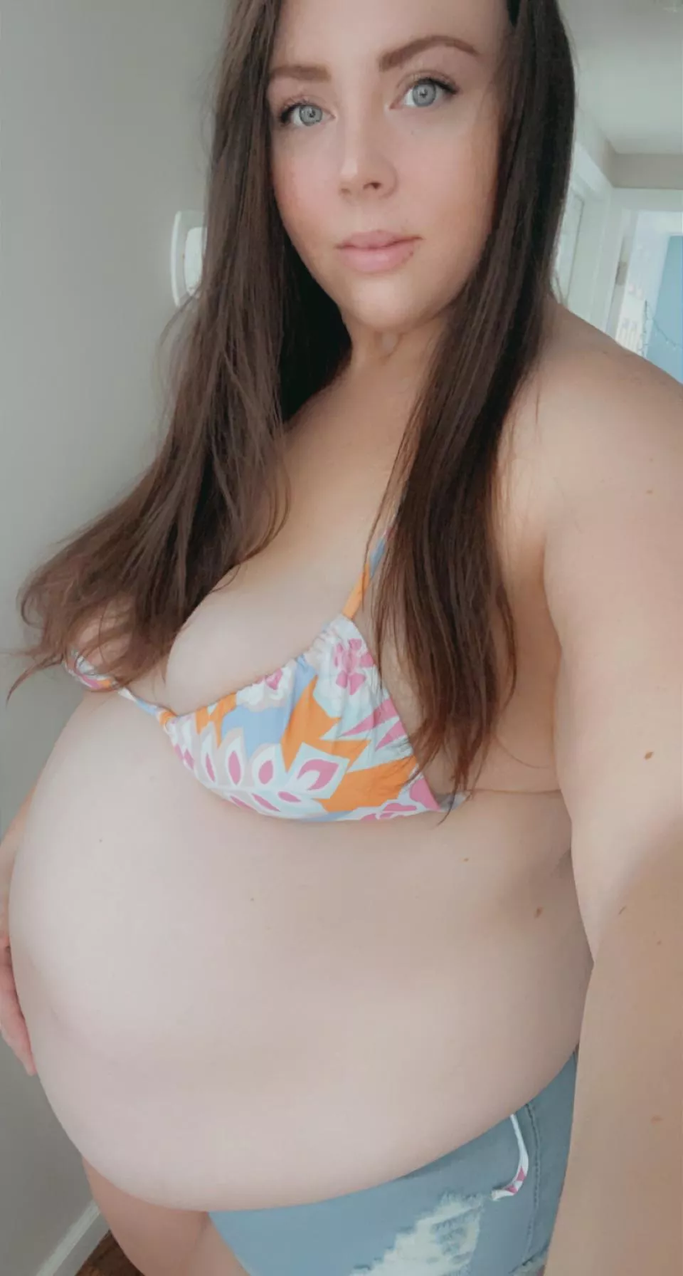 I keep outgrowing this bikini more and more every day 😅