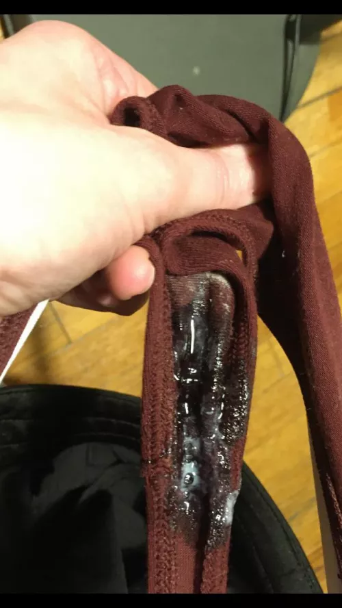 I kinda hate it when I get turned on at work 🙄