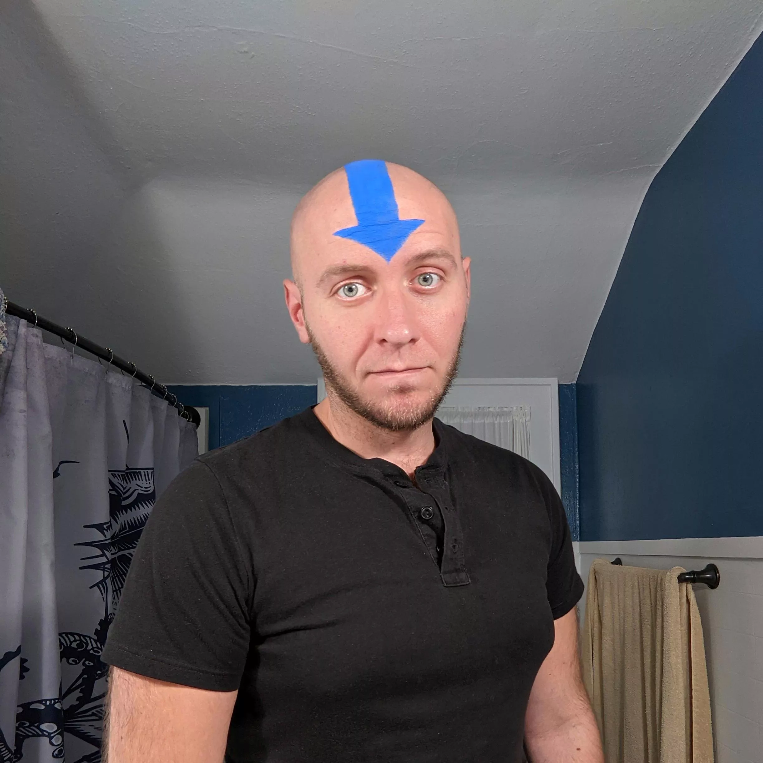 I kinda miss my arrow from Halloween... I kinda miss my arrow from Halloween...