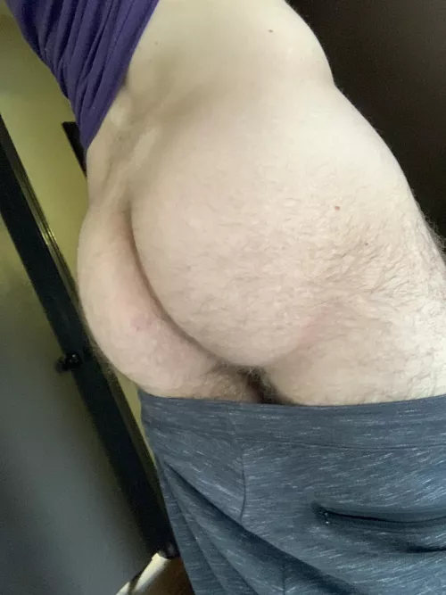 I… kinda need something pressed up against here. 😗