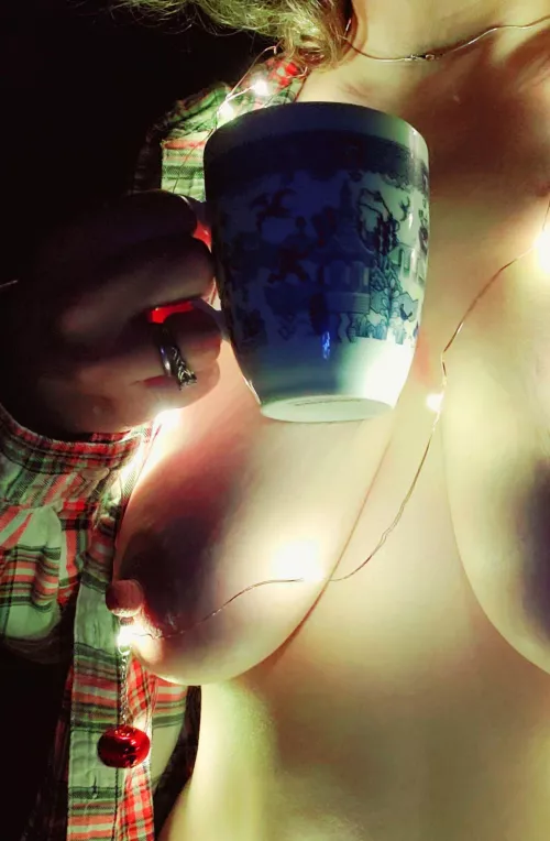 I know how much y'all like a nice jingle bell.