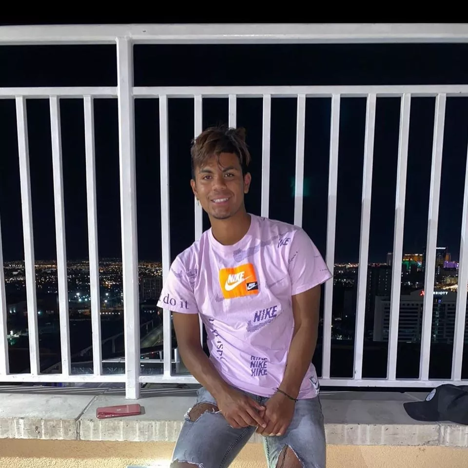 I know it looks like I haven't washed my hair in a month but I kinda like this picture