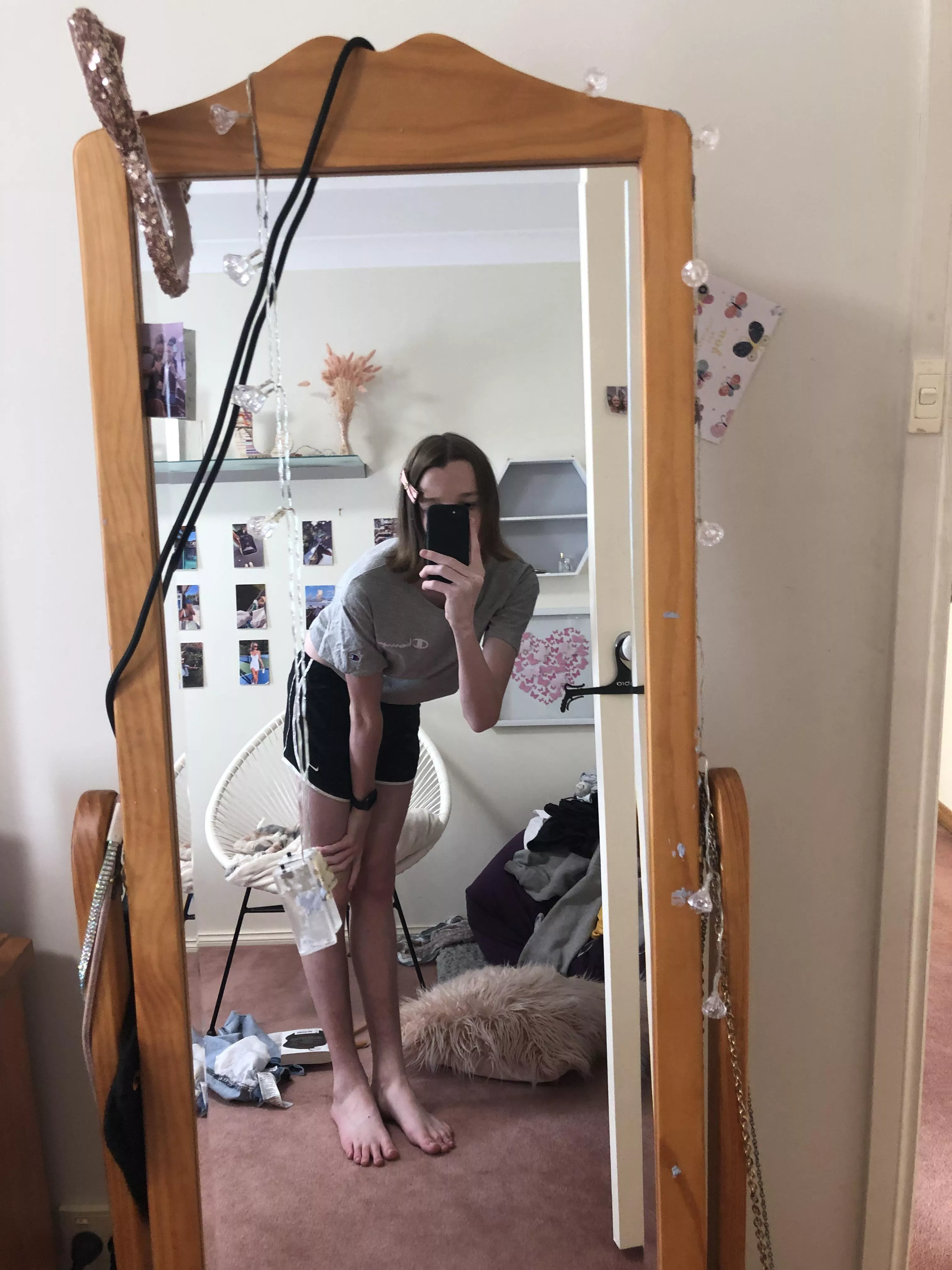 i know it’s not a traditional look but i try lol. 😁