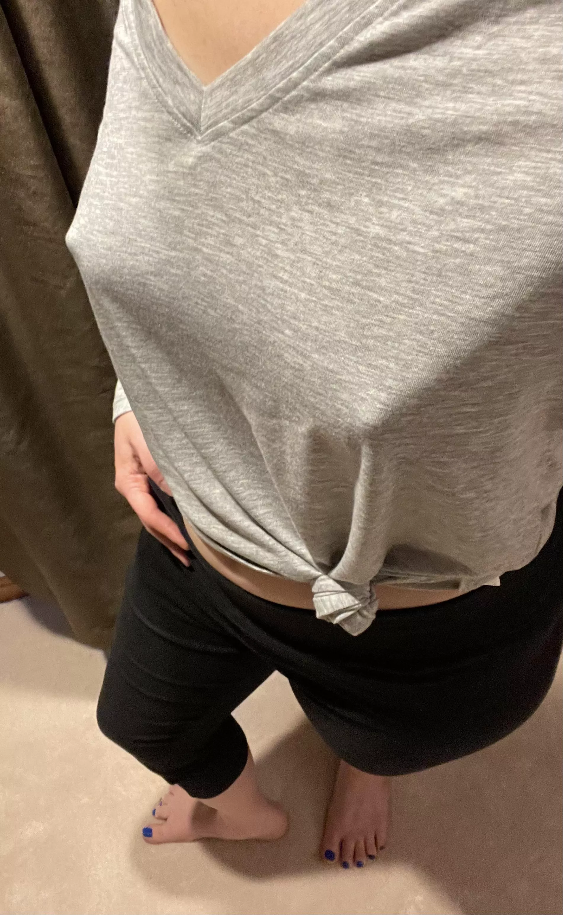 I know the grocery store is going to be busy with a snow storm coming..wonder if I’ll get looks🤔