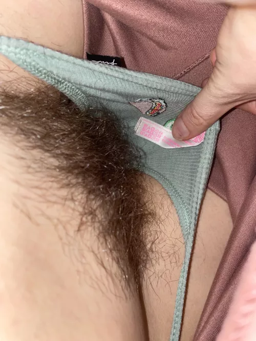 I know you wanna put your face in my soft bush 😉 🌱