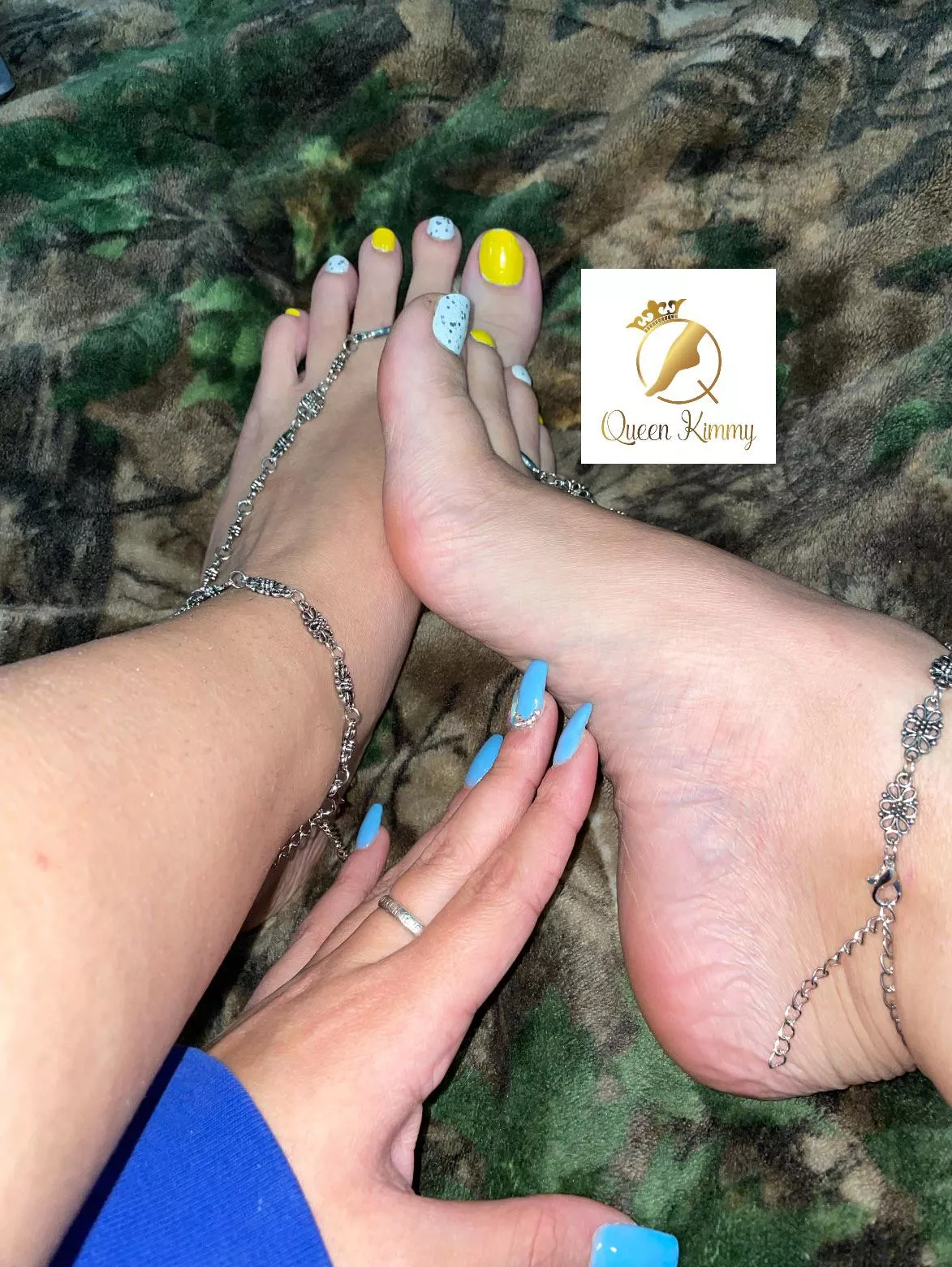 i know you’re drooling over my size 11s😉 don’t deny it😈