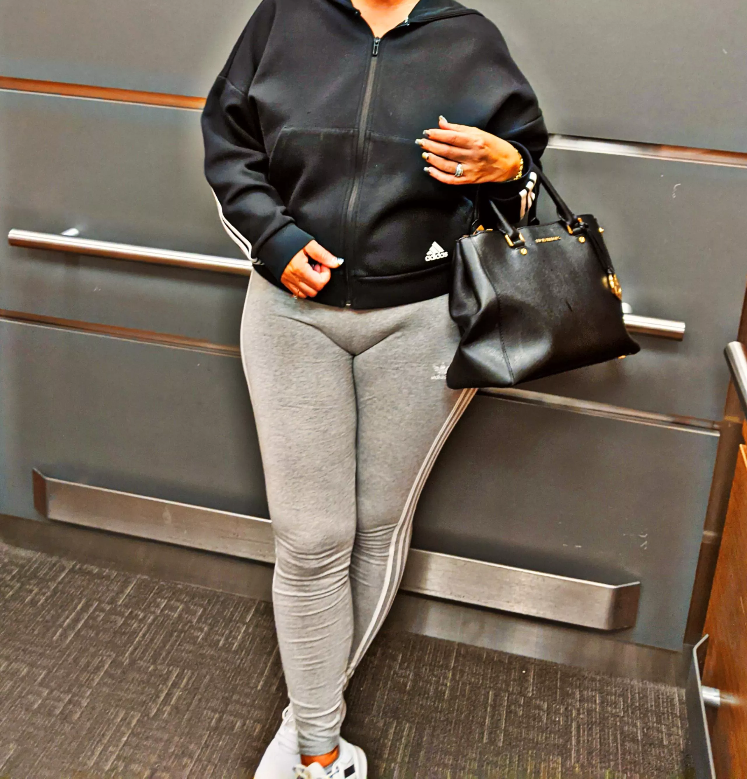 I know...that's a big Pawggilf pussy right there...♠️💯