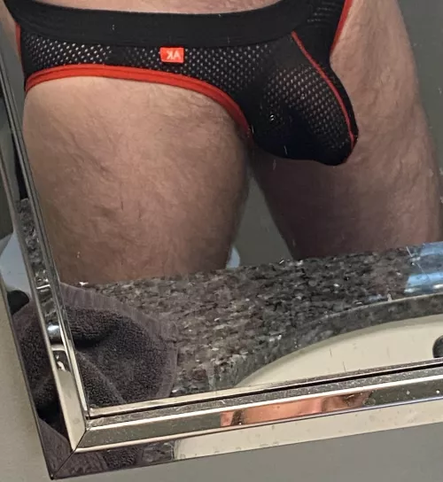 I know…the mirror is dirty