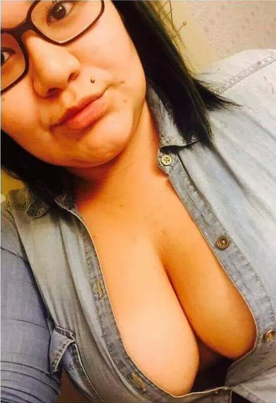 I like button downs 👅