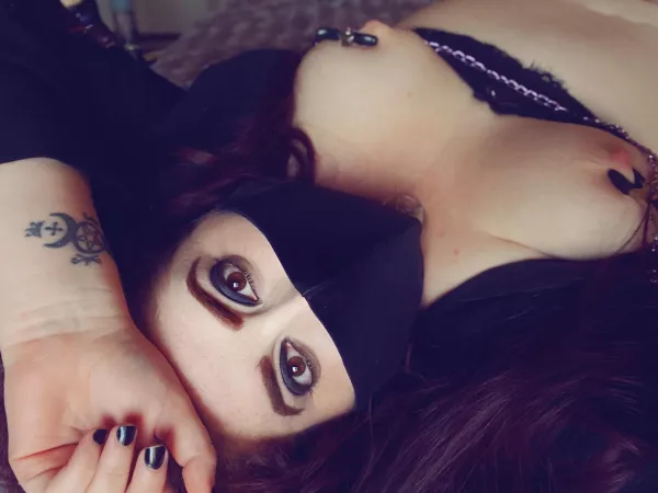 I like my pleasure spiked with pain... I like my pleasure spiked with pain...