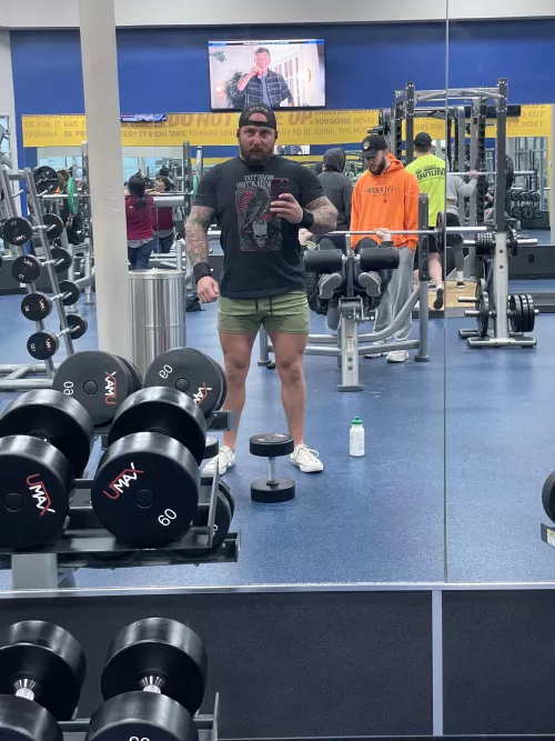 I like short shorts too