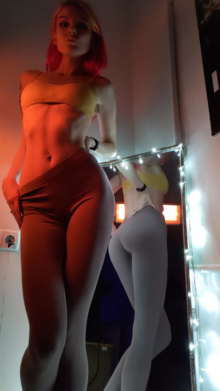 I like the light from this heater, also feel myself a little bit like in a terrarium haha