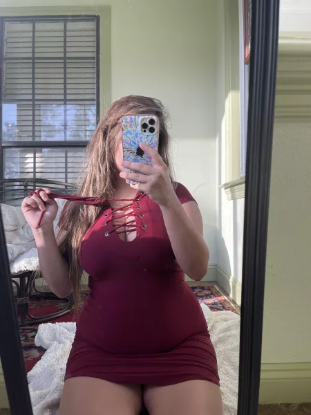 i like to do my house chores with a dress and no panties on