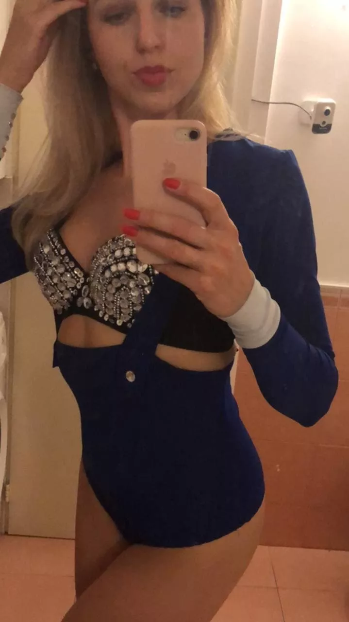 I like to play sports, it helps me to be in shape and please you with my perfect body