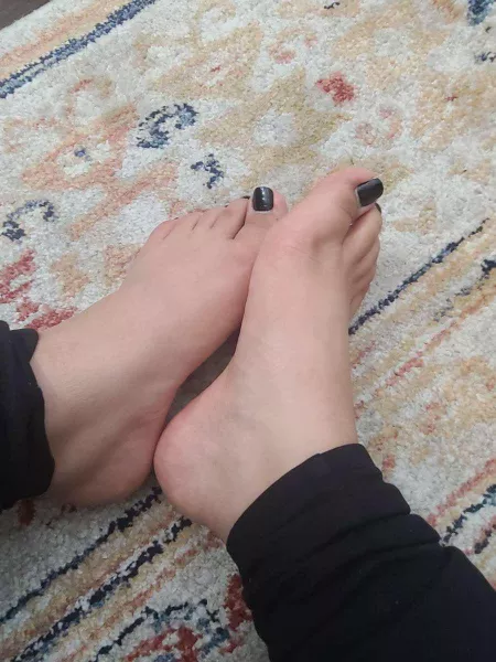 I like to think my feet are cute even thought theyโre a bit chubby