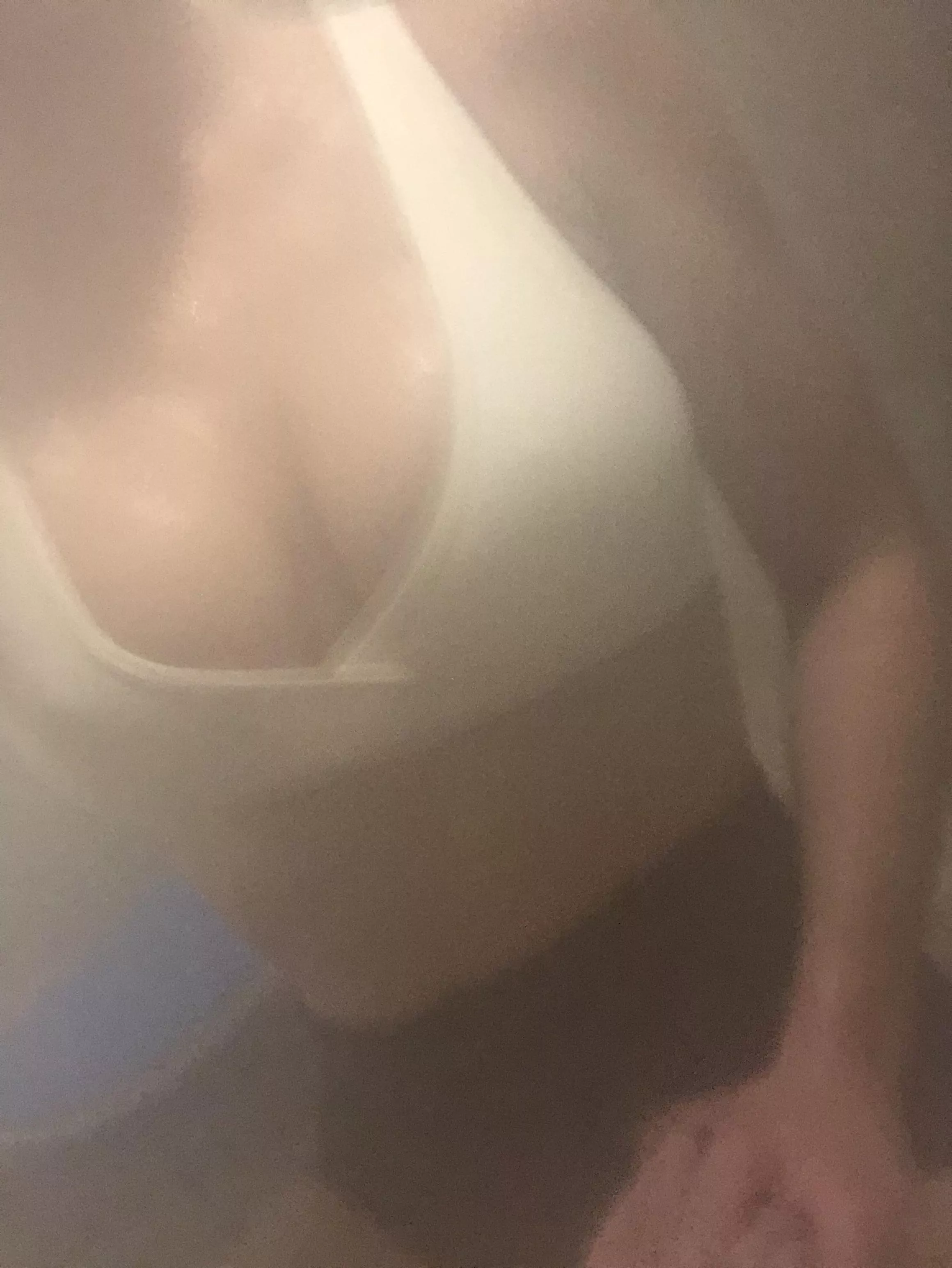 I like when guys at the gym steam room pretend not to look when I stretch [f]reely