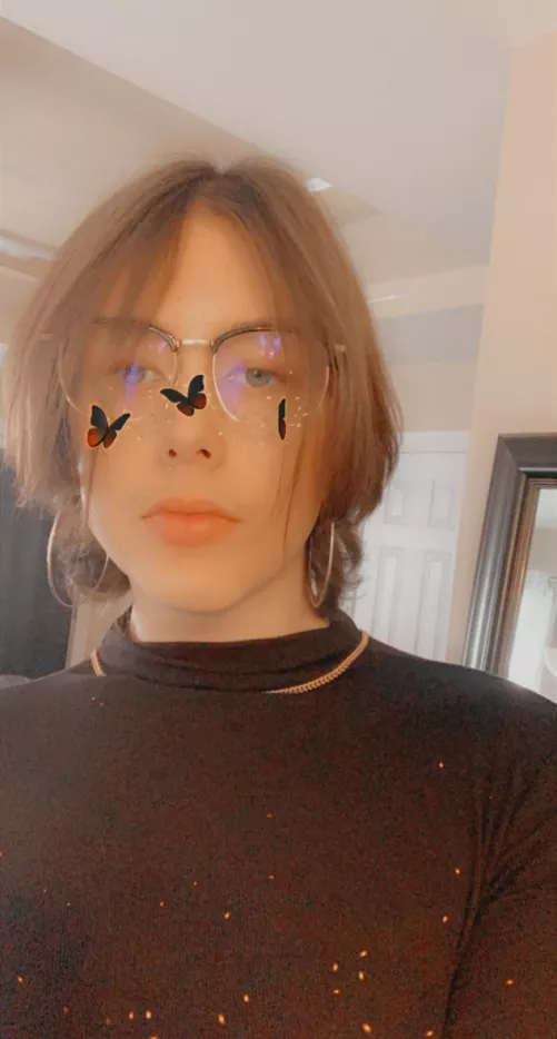 I live for turtle necks๐คช