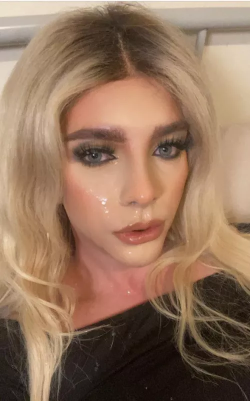 I look so pretty with cum on my face ππ¦