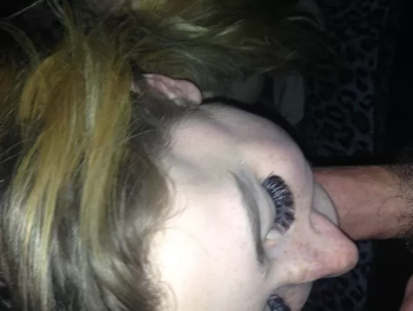 I look so pretty with dick in my mouth🥰 I look so pretty with dick in my mouth🥰