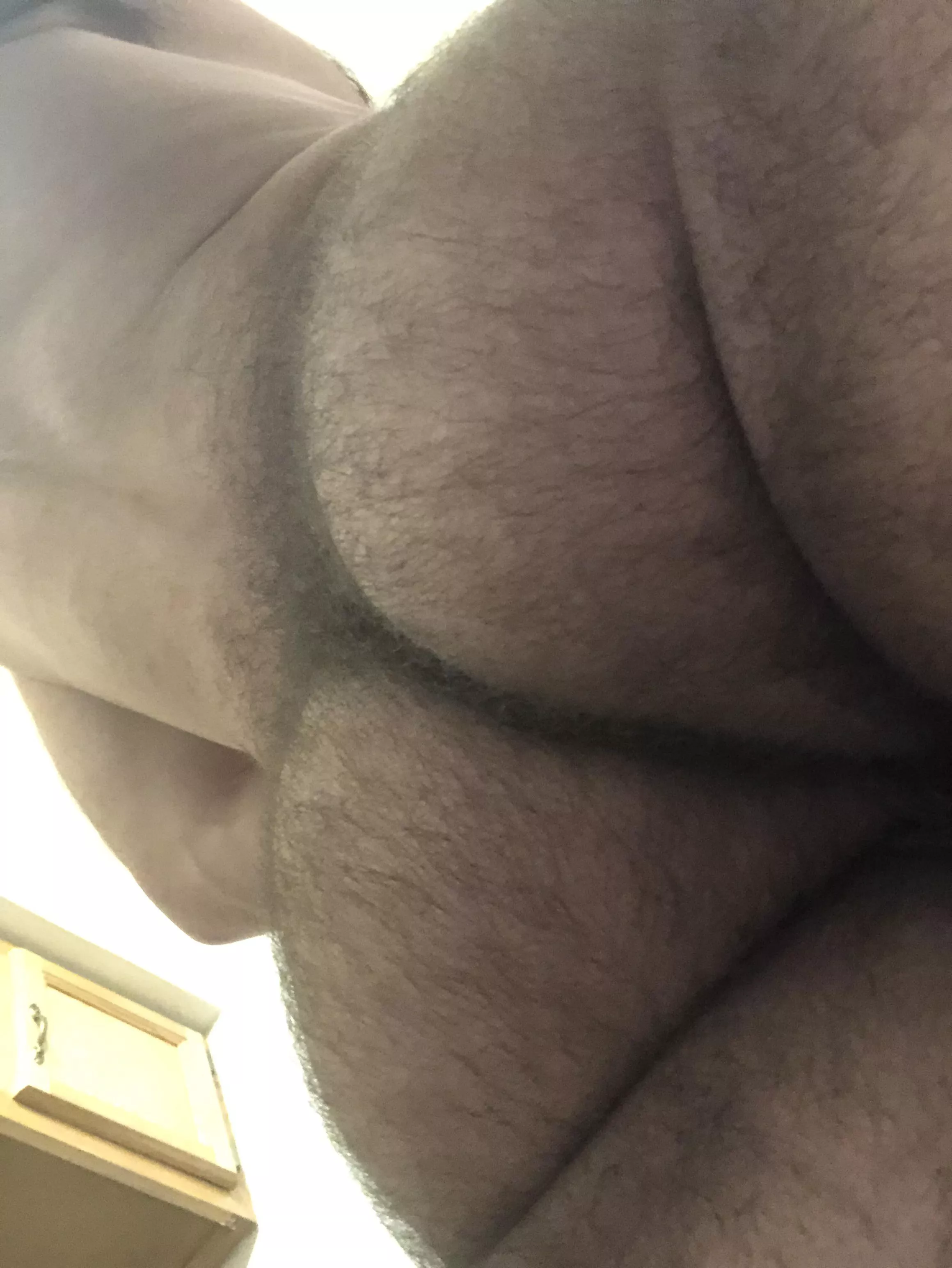 I love an eager tongue sliding into my asshole😌 I love an eager tongue sliding into my asshole😌