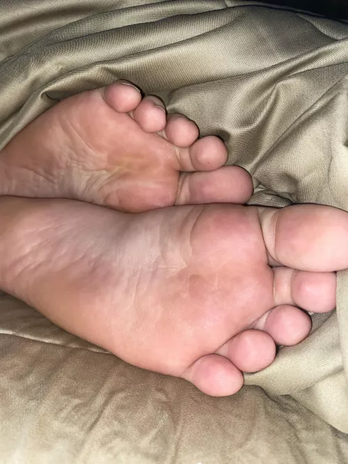 I love being a mod here and helping everyone especially with mysoles :)