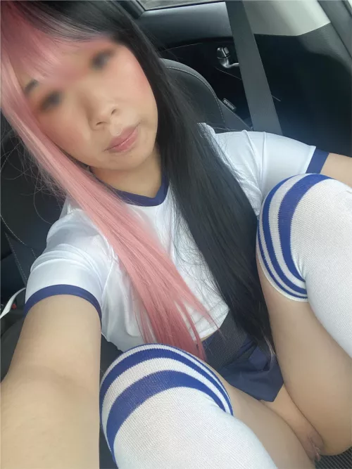 I love being cheeky in the car while daddy driving hehe