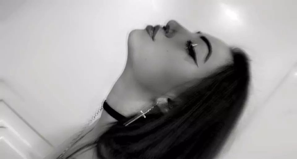 i love being choked i love being choked