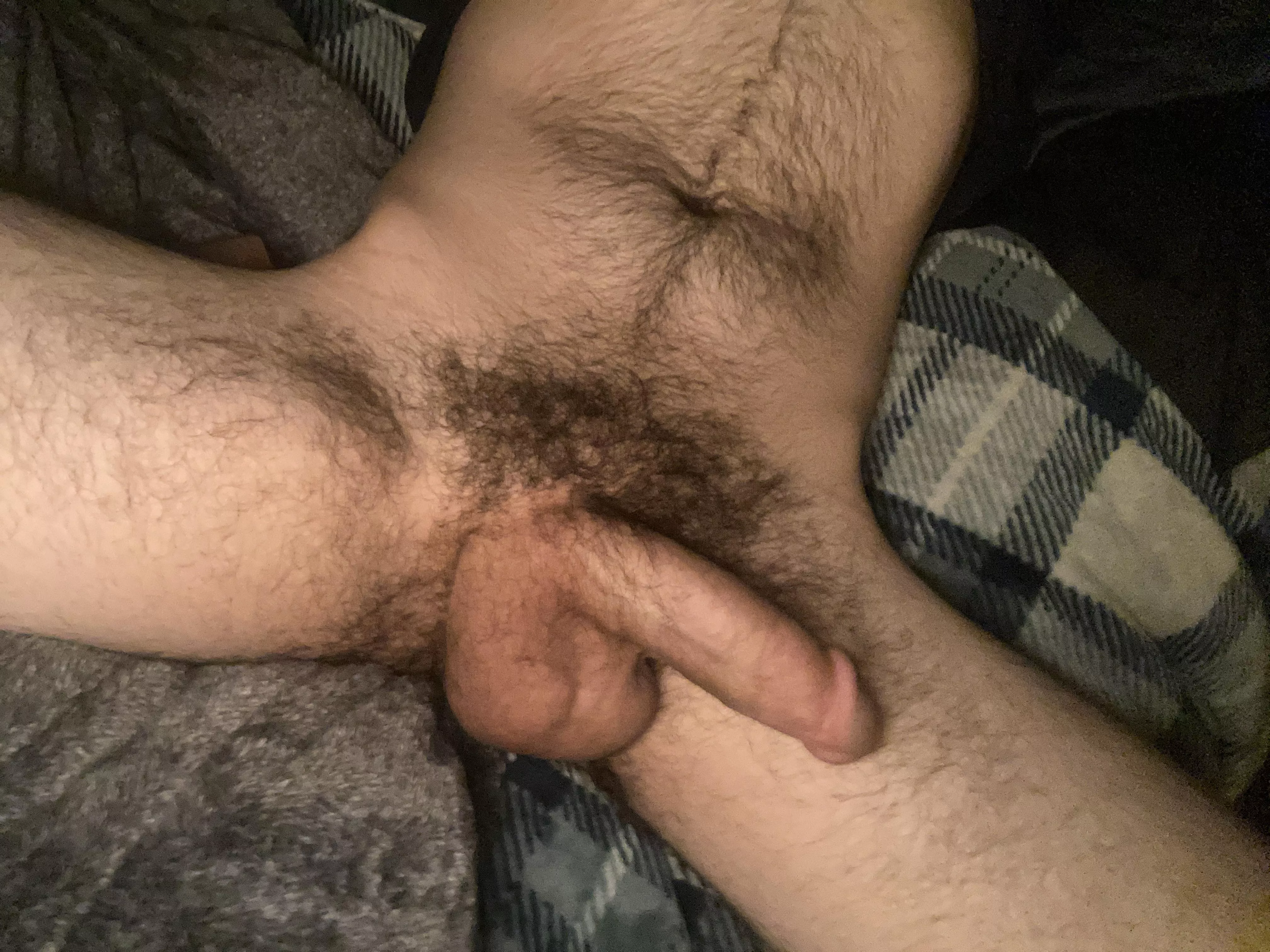 I love being sprawled out on the bed naked .. just wish I had a bro to chill with 😩 I love being sprawled out on the bed naked .. just wish I had a bro to chill with 😩